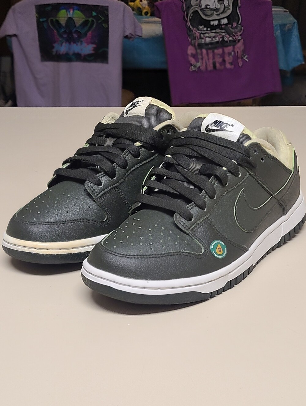 Nike Dunk Low LX Avocado casual low tops size 7
